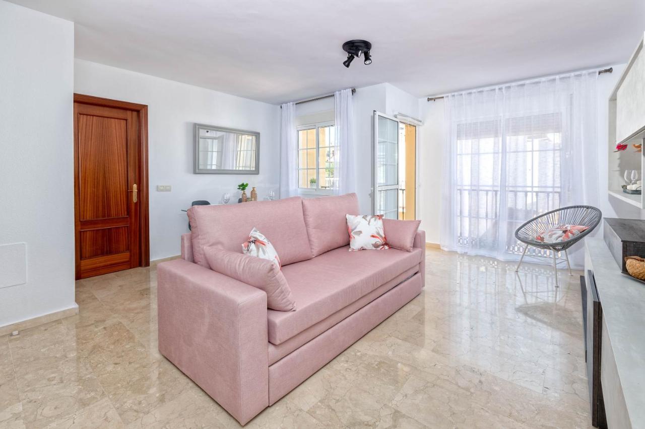Wintowinrentals - La Estancia Free Parking Malaga Luaran gambar