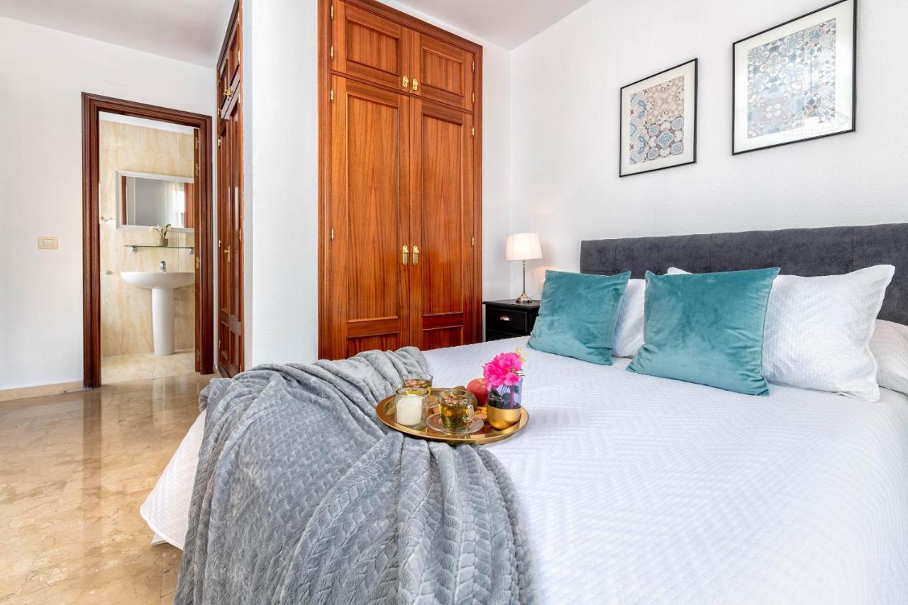 Wintowinrentals - La Estancia Free Parking Malaga Luaran gambar