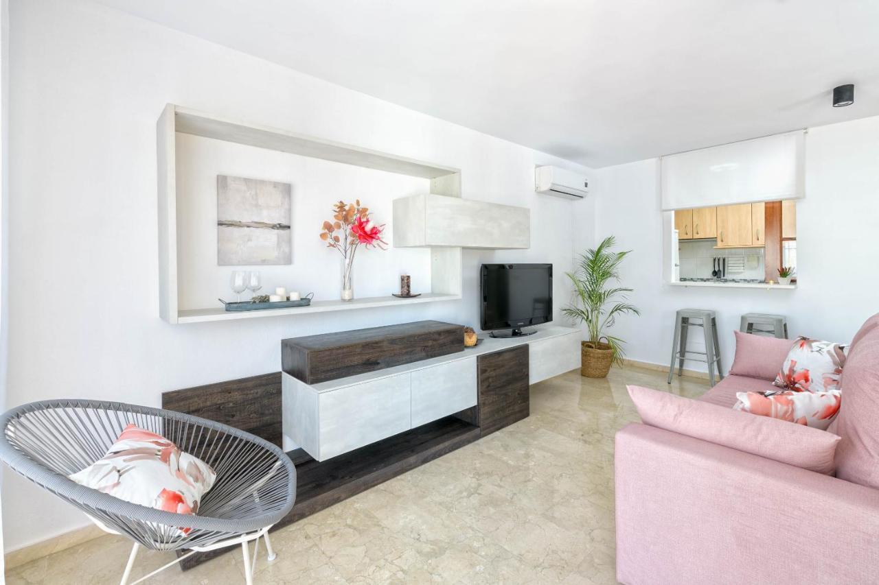 Wintowinrentals - La Estancia Free Parking Malaga Luaran gambar